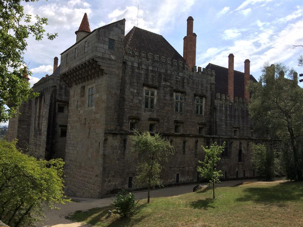 Posh Residences Guimaraes Exterior photo